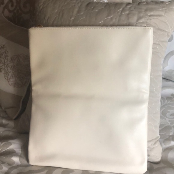 Clutch - Picture 3 of 5